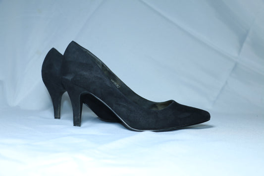 HM Heel Pumps